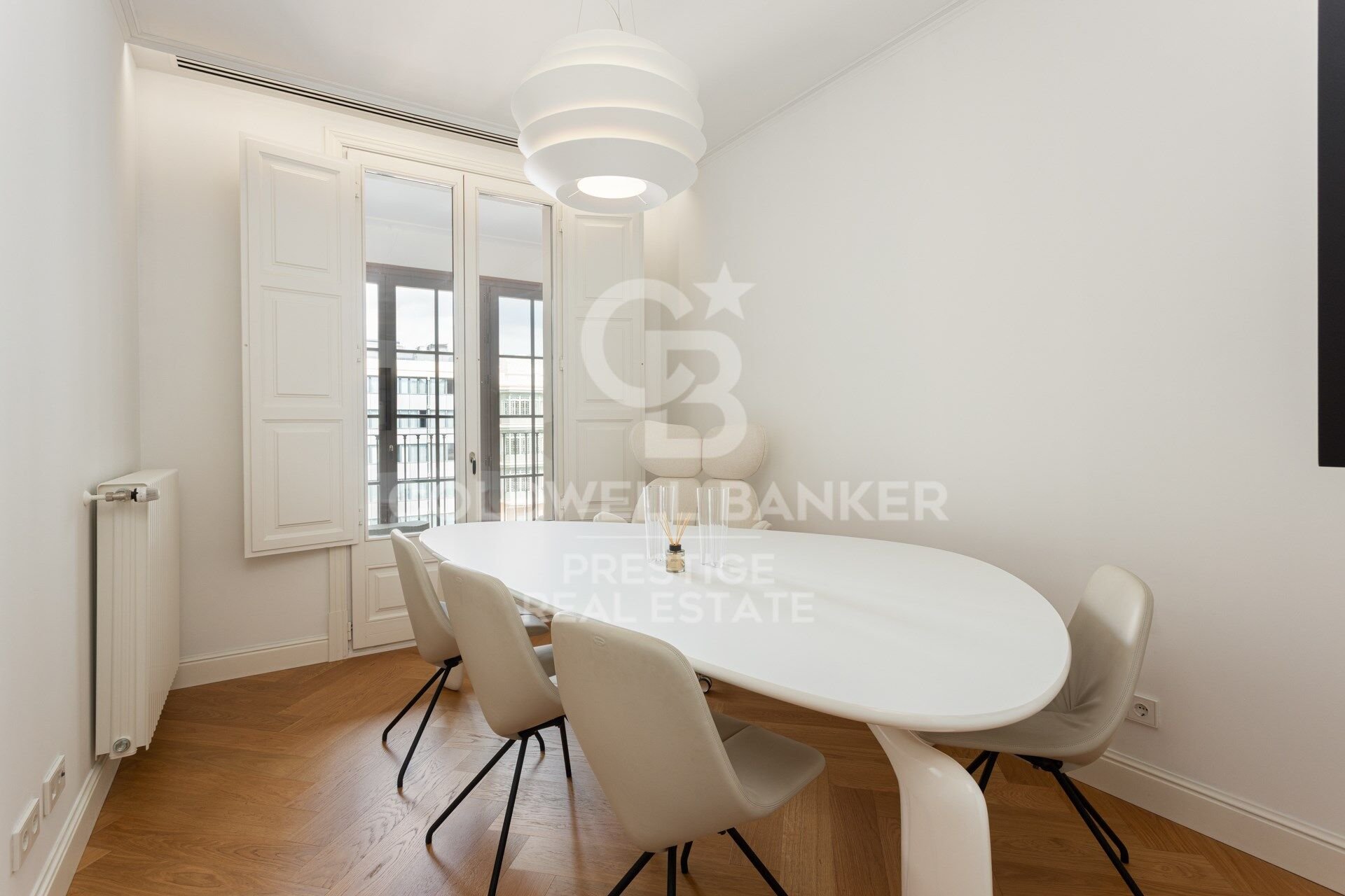 Apartament w Barcelona, Hiszpania 3 sypialnie, 181 mkw. nr 160484