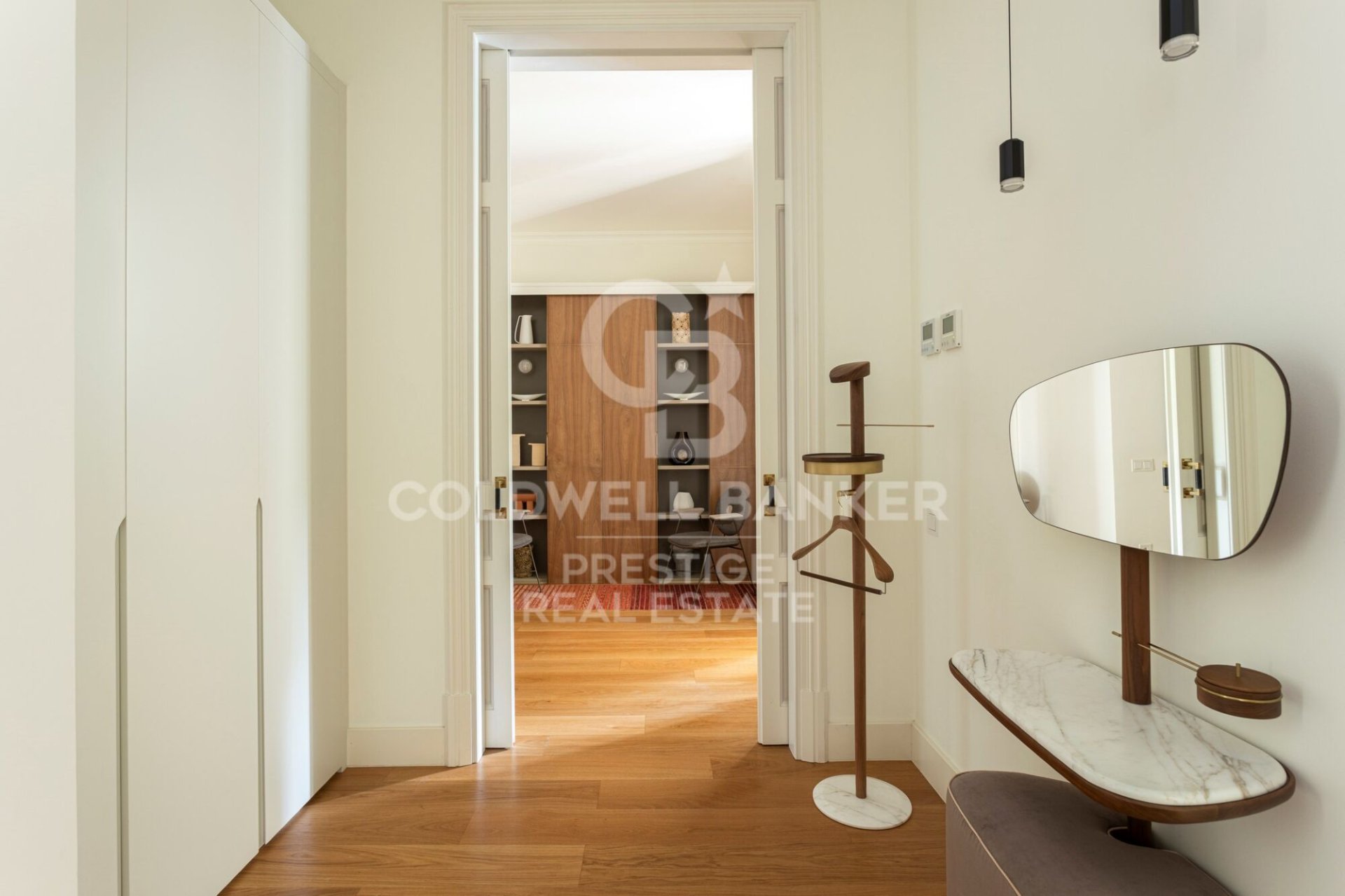 Apartamento en Barcelona, España 3 dormitorios, 165 m2 No. 160483