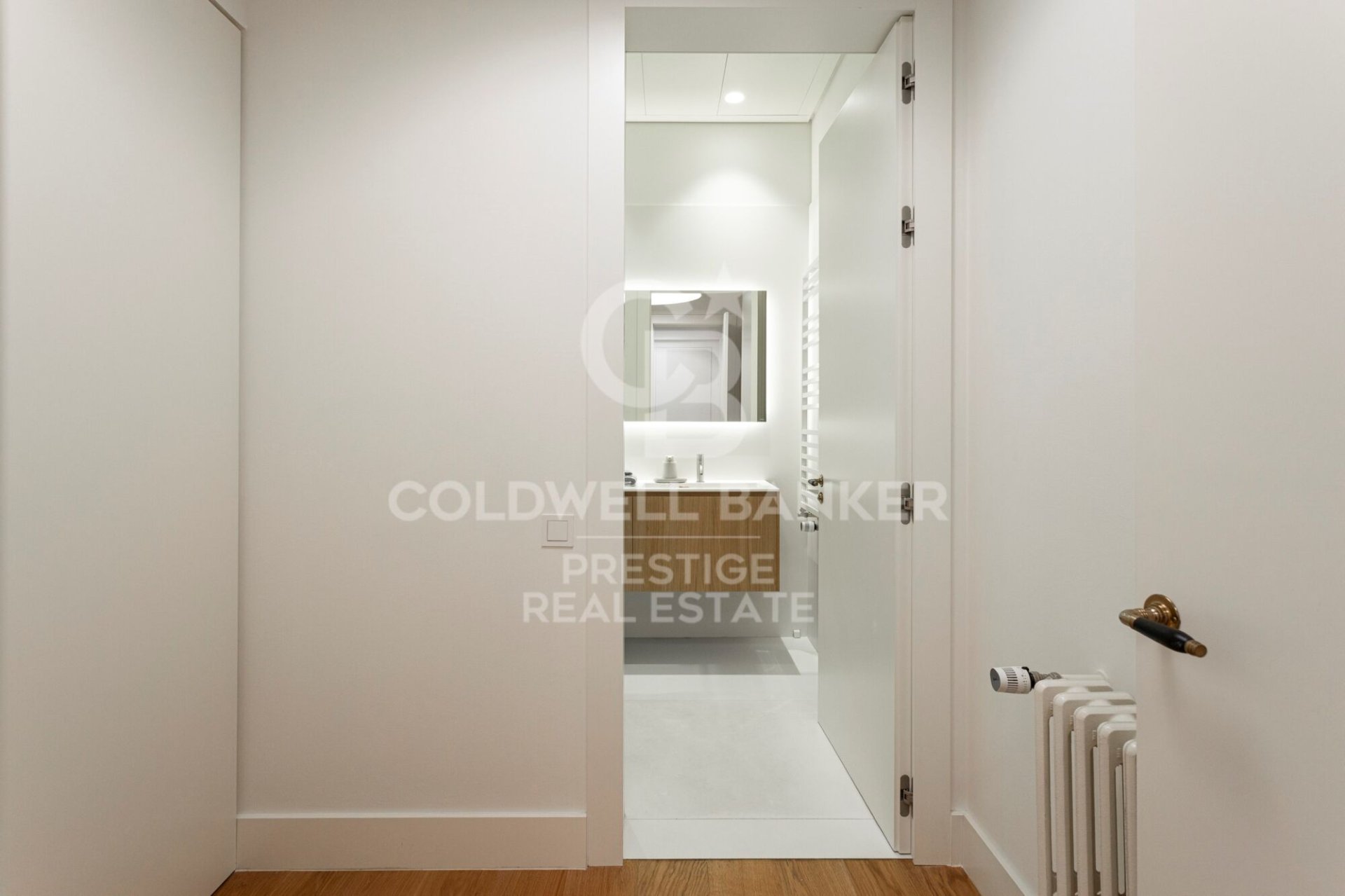 Apartamento en Barcelona, España 3 dormitorios, 165 m2 No. 160483