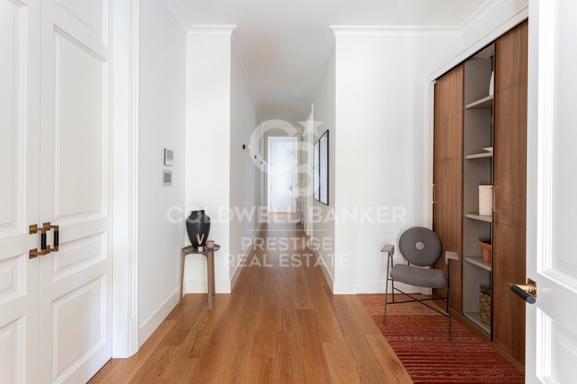 Apartamento en Barcelona, España 3 dormitorios, 165 m2 No. 160483