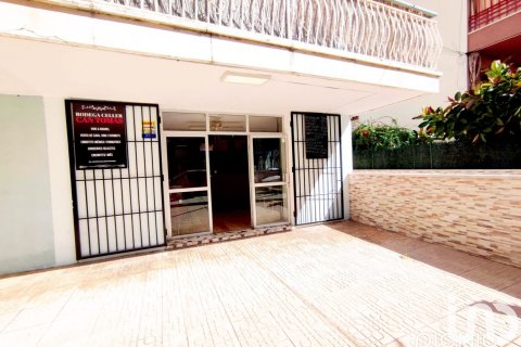 Commercial property in Cunit, Tarragona, Spain 50 sq.m. No. 185699