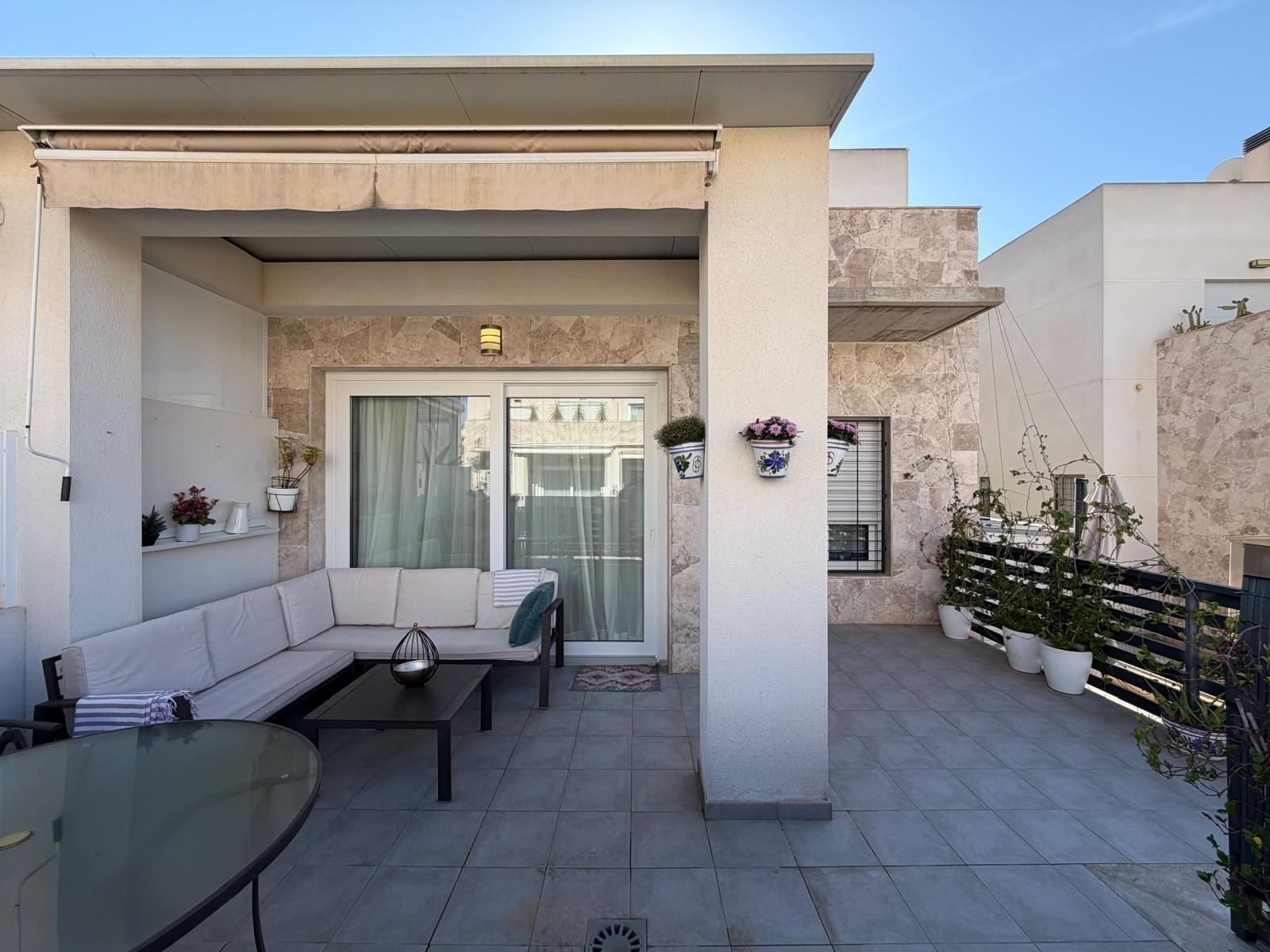 House in Torrevieja, Alicante, Spain 3 bedrooms, 197 sq.m. No. 196898
