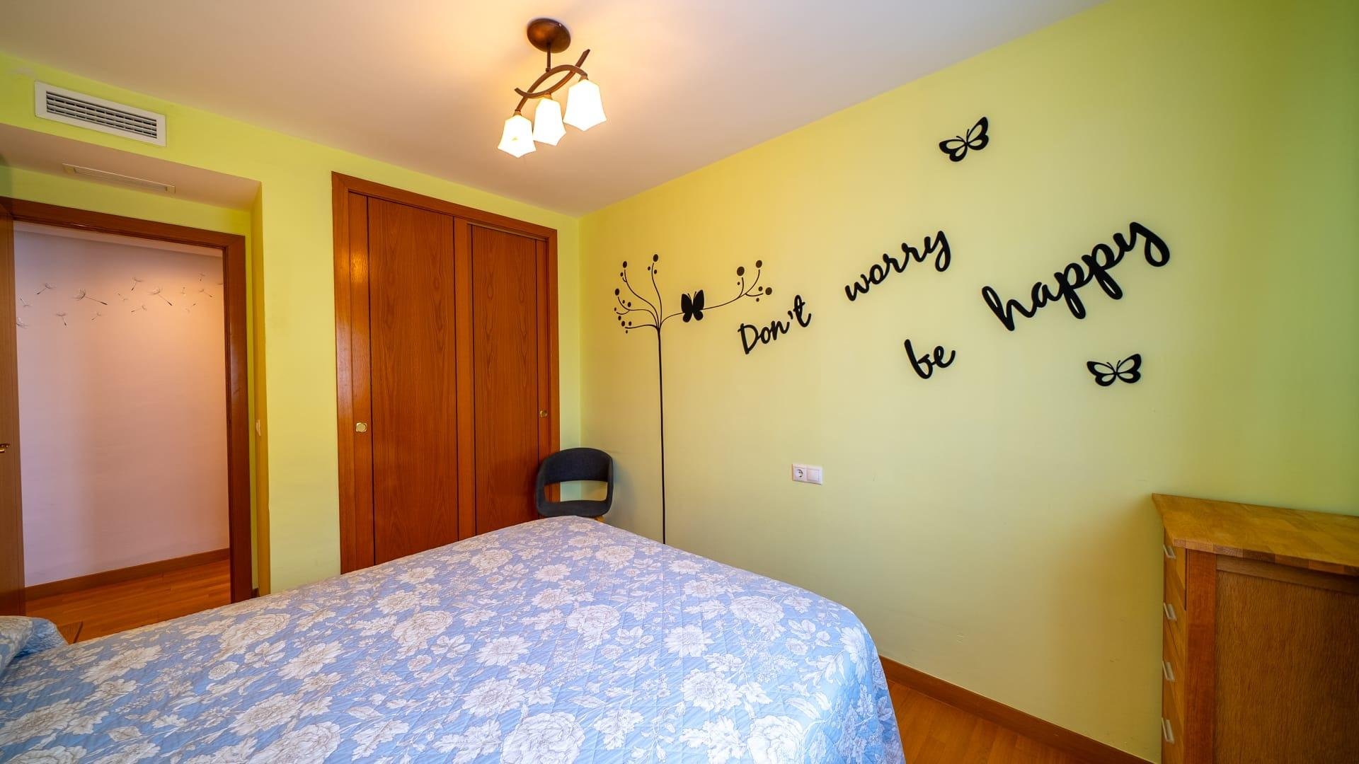 Appartamento a Alicante, Spagna 3 camere da letto, 150 mq. N° 196902