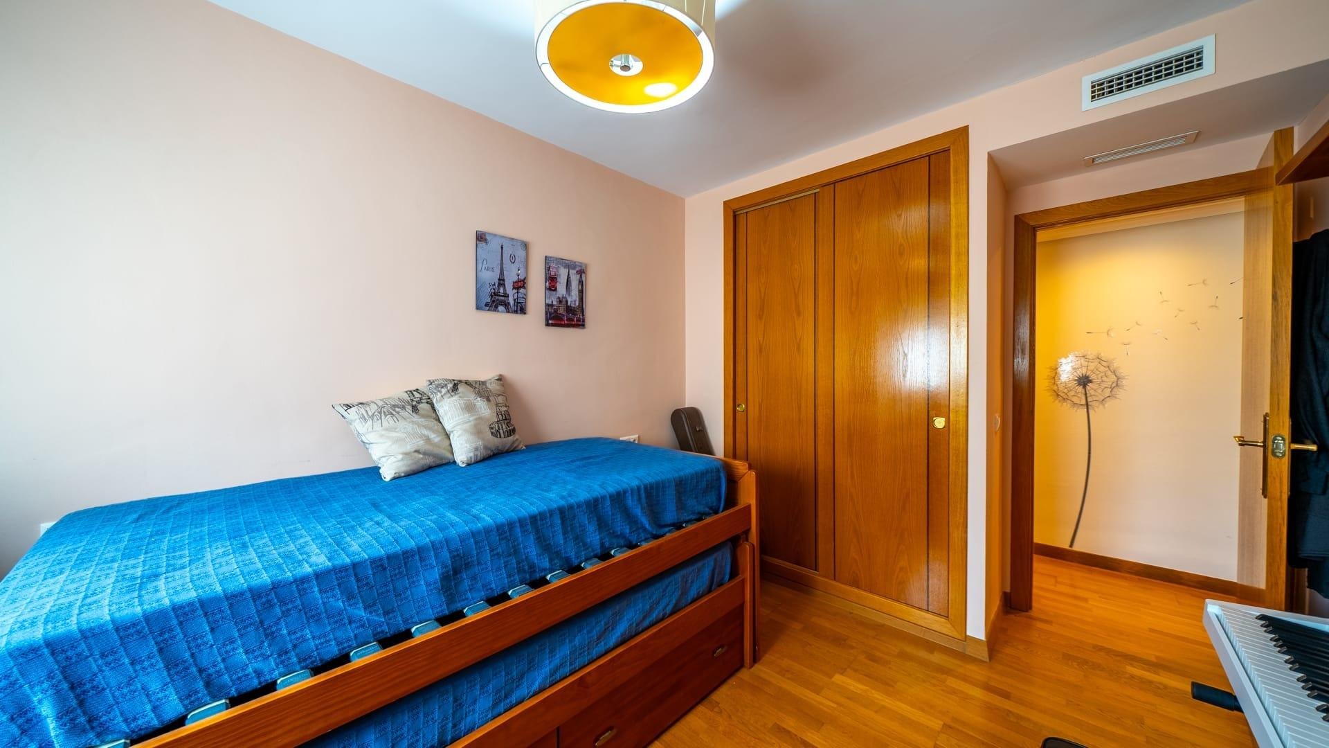 Appartamento a Alicante, Spagna 3 camere da letto, 150 mq. N° 196902