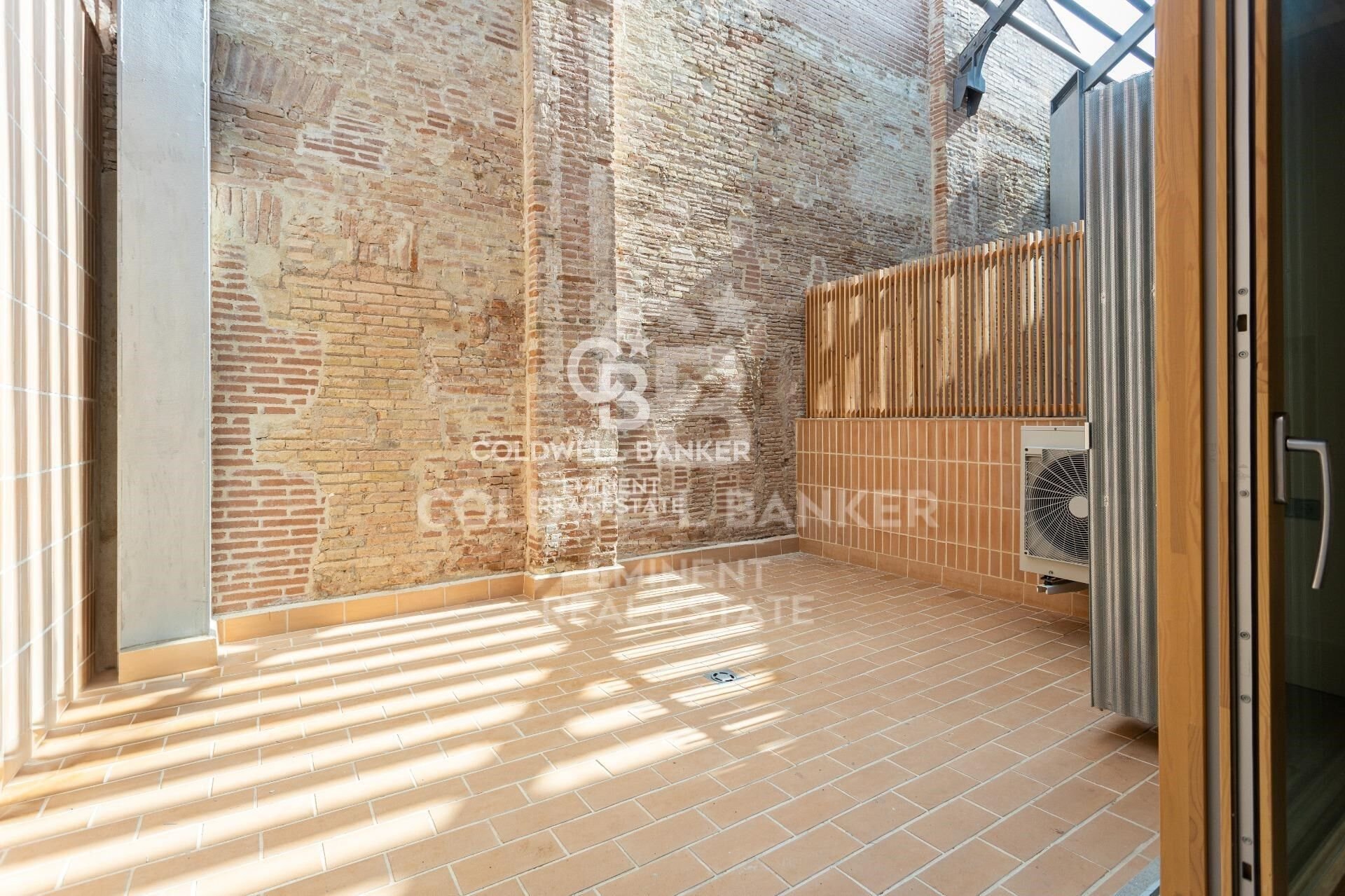 Bliźniak w Barcelona, Hiszpania 2 sypialnie, 153 mkw. nr 157469