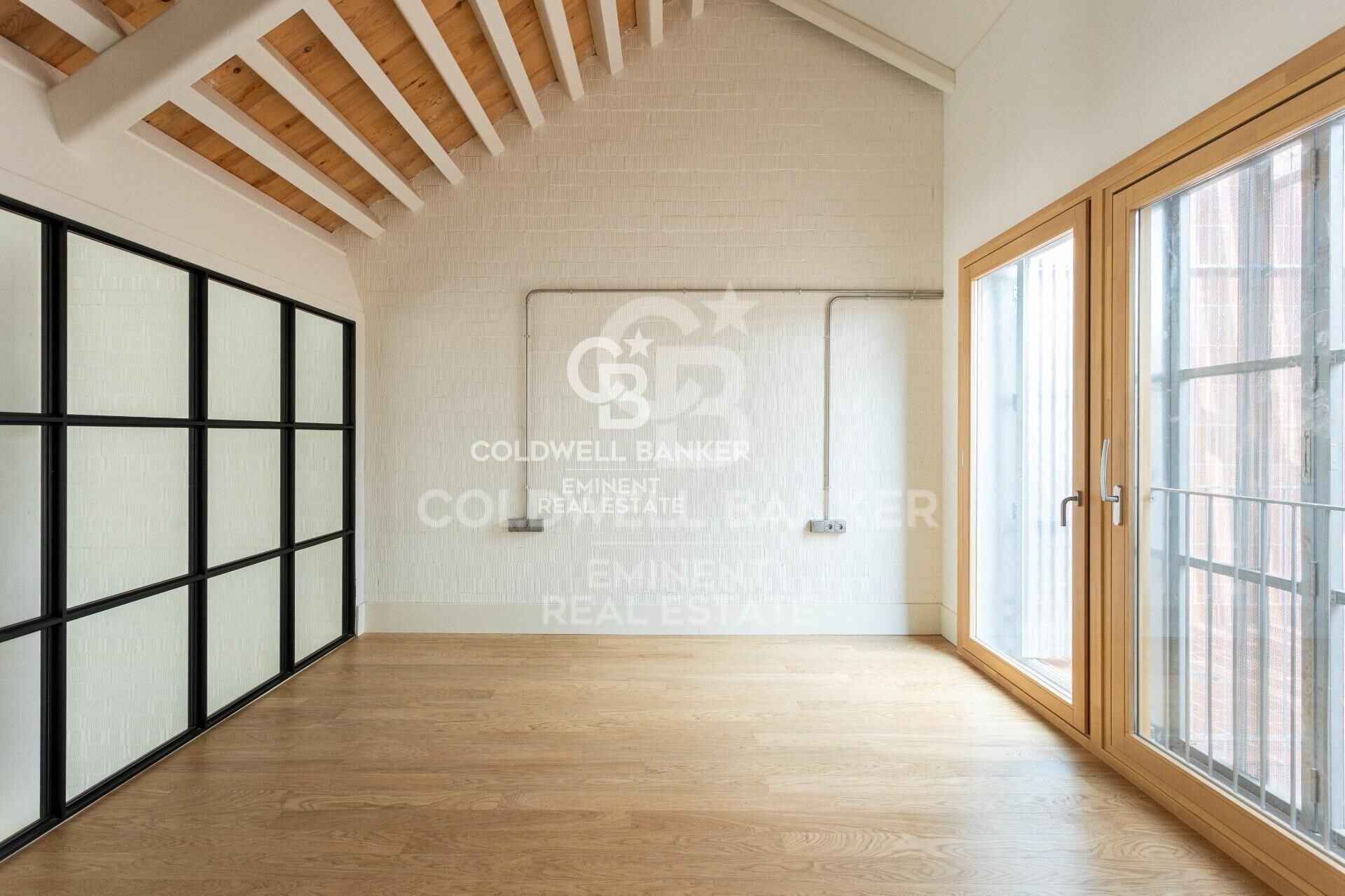 Bliźniak w Barcelona, Hiszpania 2 sypialnie, 153 mkw. nr 157469