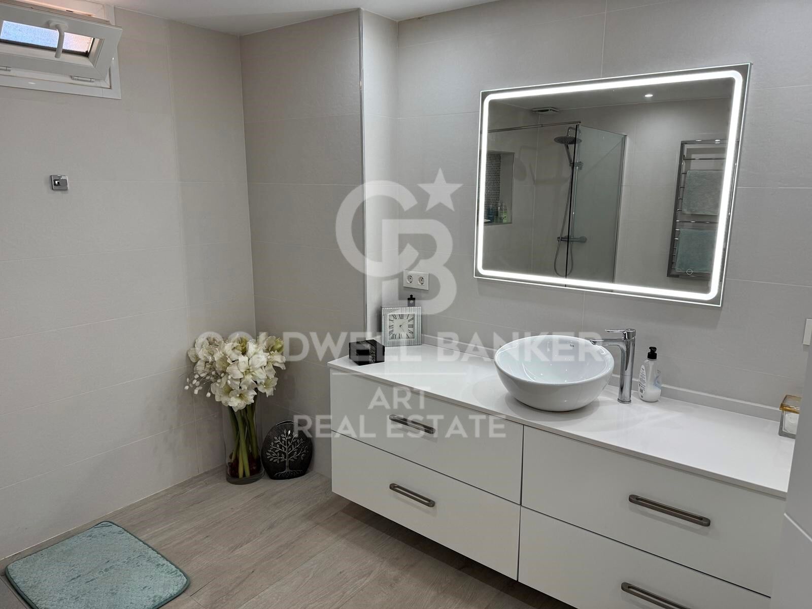 Сasa en Estepona, Málaga, España 5 dormitorios, 334 m2 No. 157466