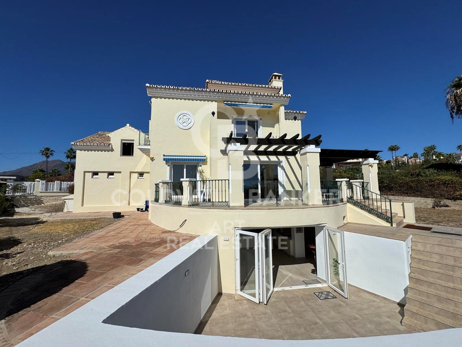 Сasa en Estepona, Málaga, España 5 dormitorios, 334 m2 No. 157466