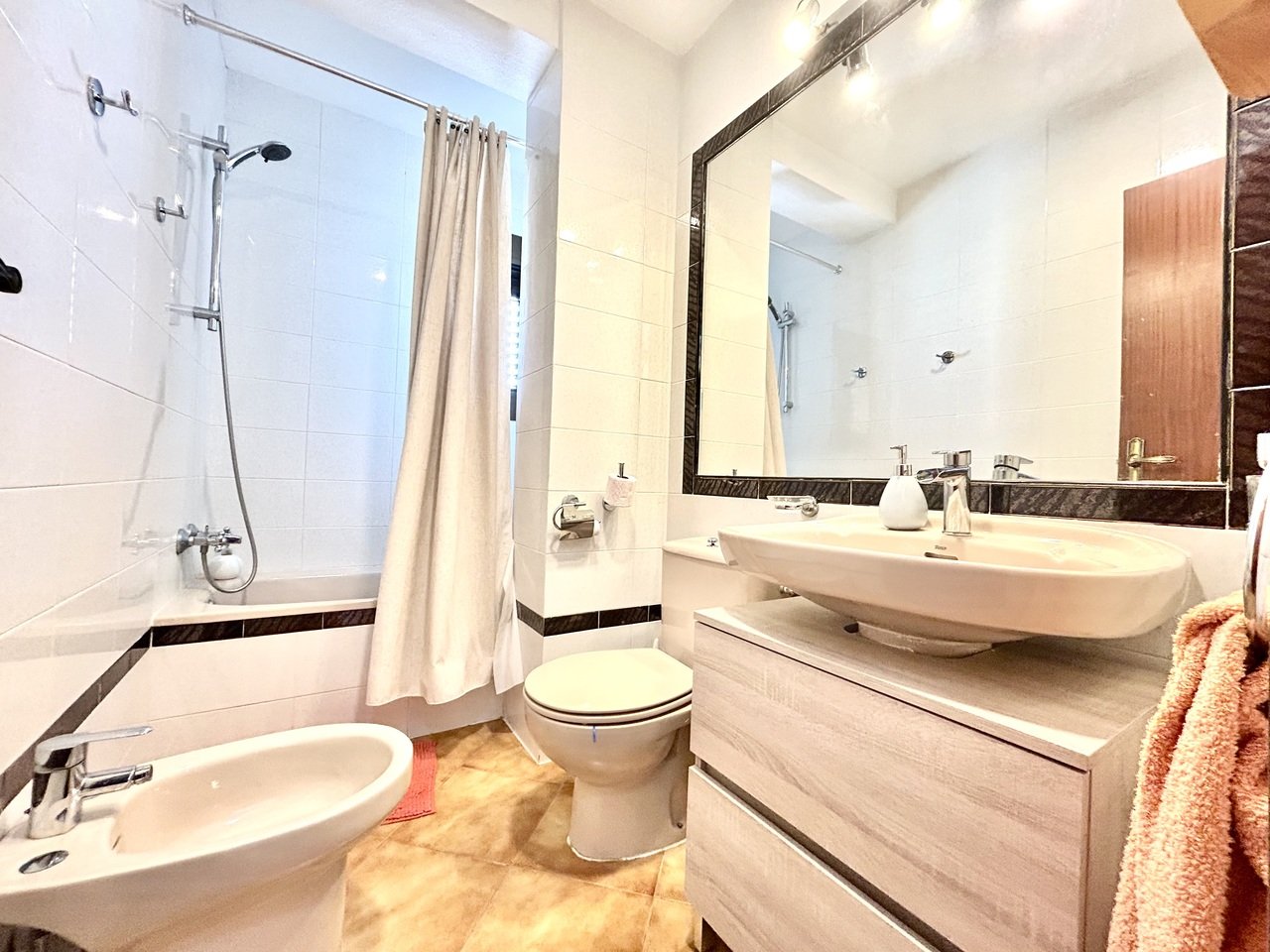 Apartment à Cabo Roig, Alicante, Espagne 2 chambres, 71 m2 No. 189175
