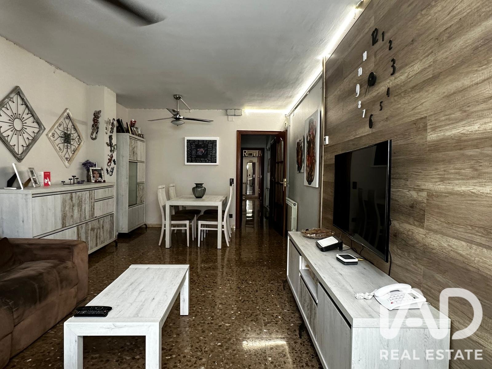 Apartment à Vilanova i la Geltru, Barcelona, Espagne 3 chambres, 115 m2 No. 192092
