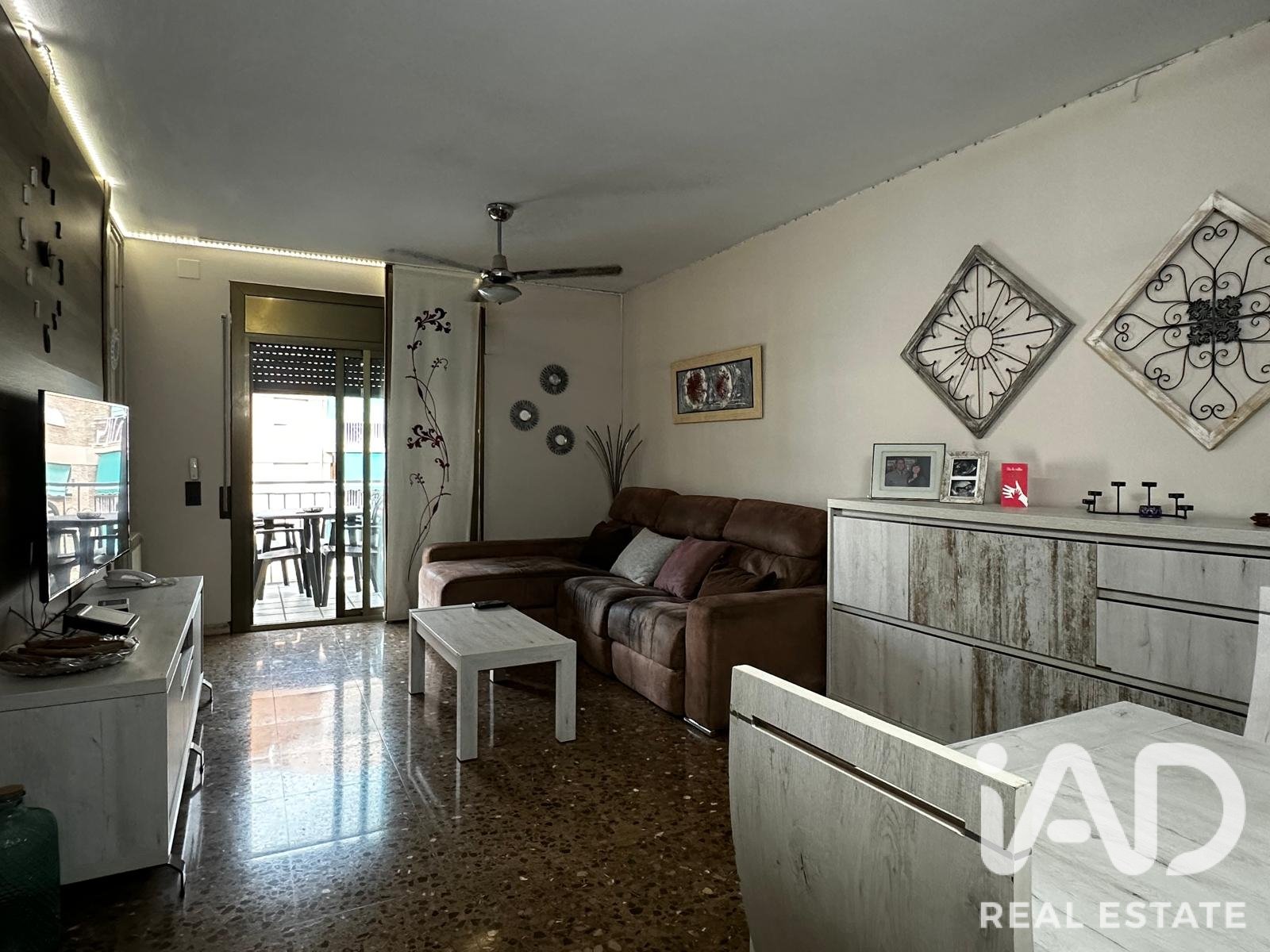 Apartment à Vilanova i la Geltru, Barcelona, Espagne 3 chambres, 115 m2 No. 192092