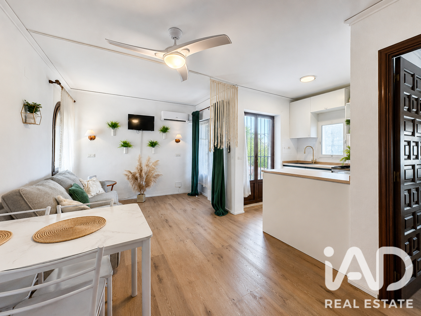 Apartamento en Dénia, Alicante, España 1 dormitorio, 51 m2 No. 192090