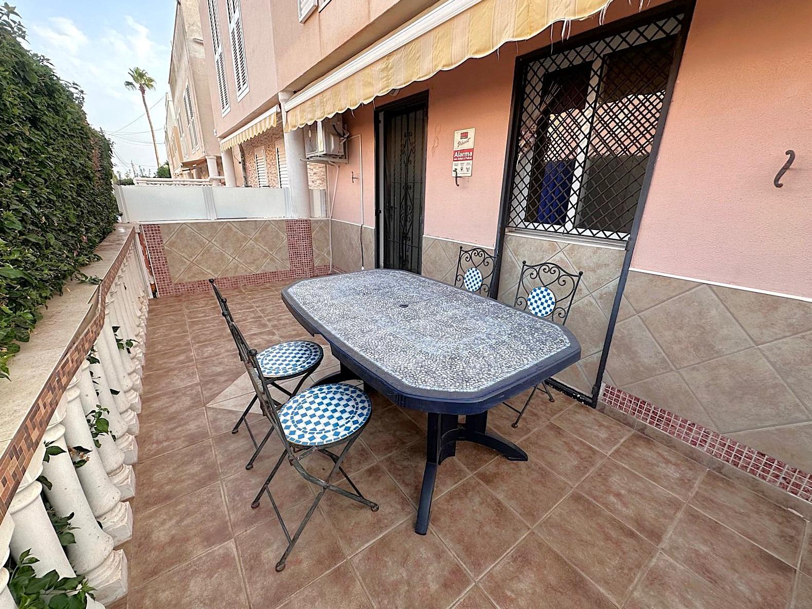 Сasa en Guardamar del Segura, Alicante, España 1 dormitorio, 63 m2 No. 193001