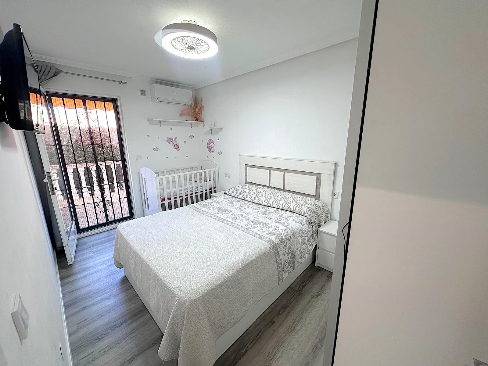 Сasa en Guardamar del Segura, Alicante, España 1 dormitorio, 63 m2 No. 193001