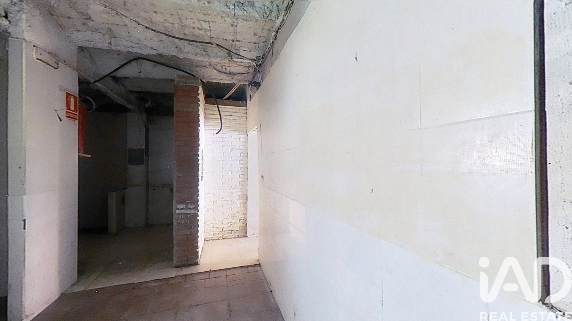 Liikekiinteistö Reus, Tarragona, Espanja 5 makuuhuonetta, 105 m2 No. 184694