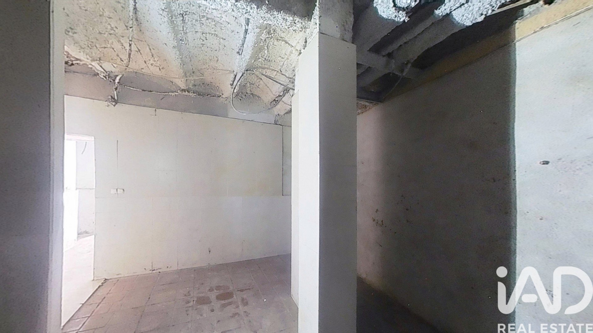 Liikekiinteistö Reus, Tarragona, Espanja 5 makuuhuonetta, 105 m2 No. 184694