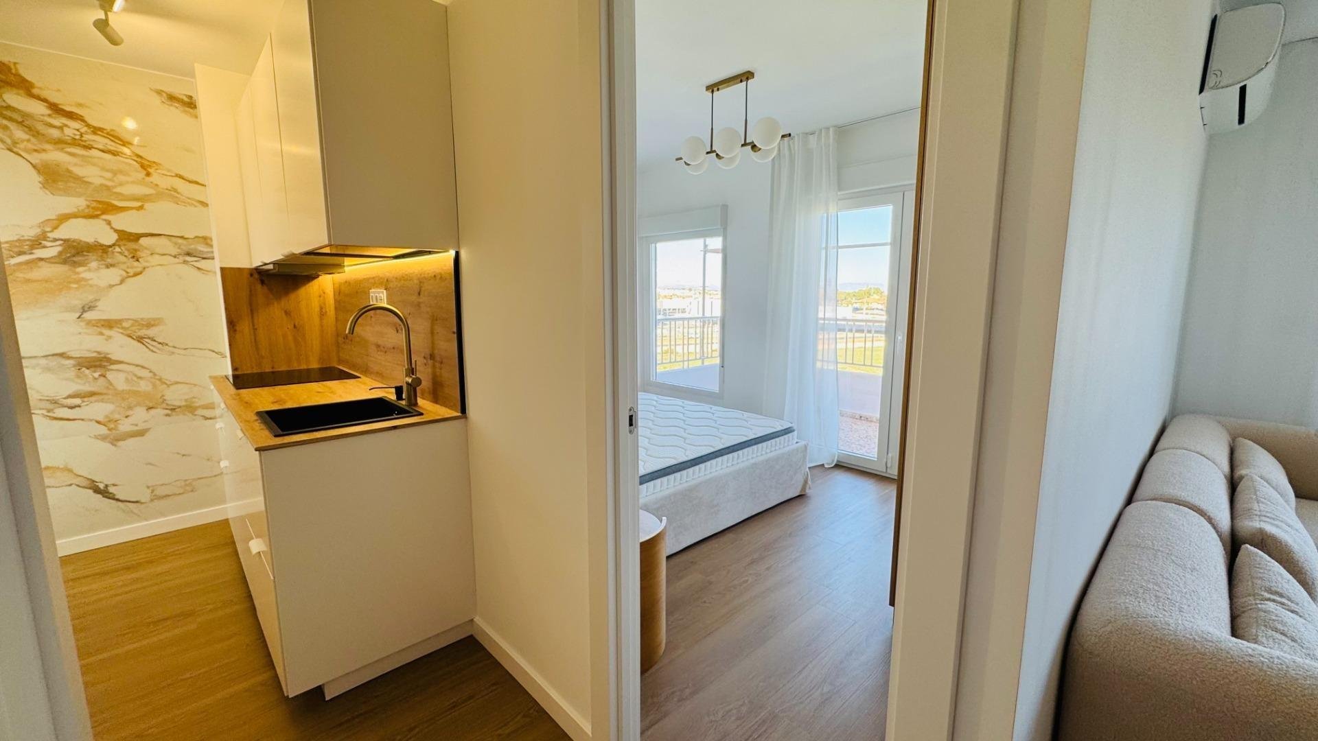 Attico a Punta Prima, Alicante, Spagna 2 camere da letto, 70 mq. N° 179423