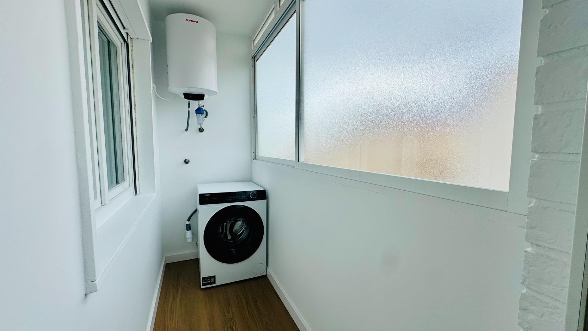 Attico a Punta Prima, Alicante, Spagna 2 camere da letto, 70 mq. N° 179423