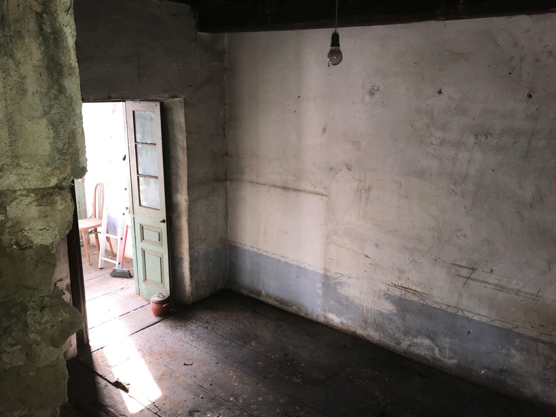 Villa in Oviedo, Asturias, Spain 71 sq.m. No. 182958