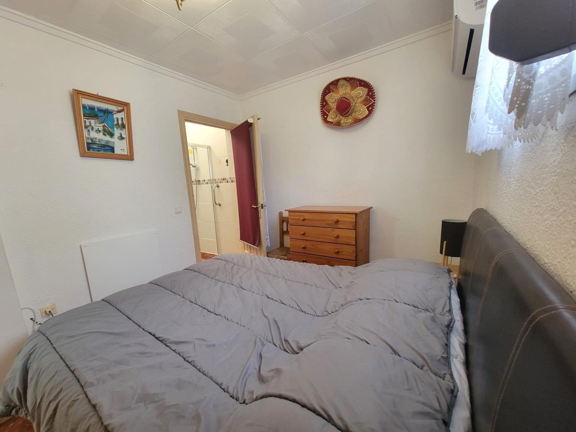 Сasa en Torrevieja, Alicante, España 1 dormitorio, 60 m2 No. 182956