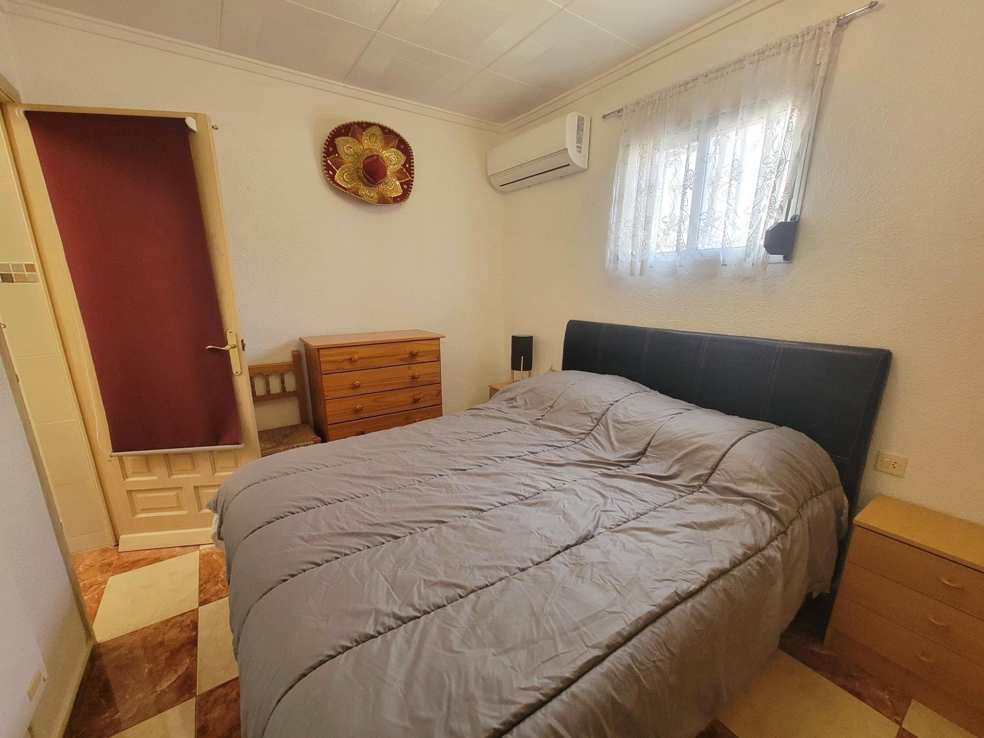 Сasa en Torrevieja, Alicante, España 1 dormitorio, 60 m2 No. 182956