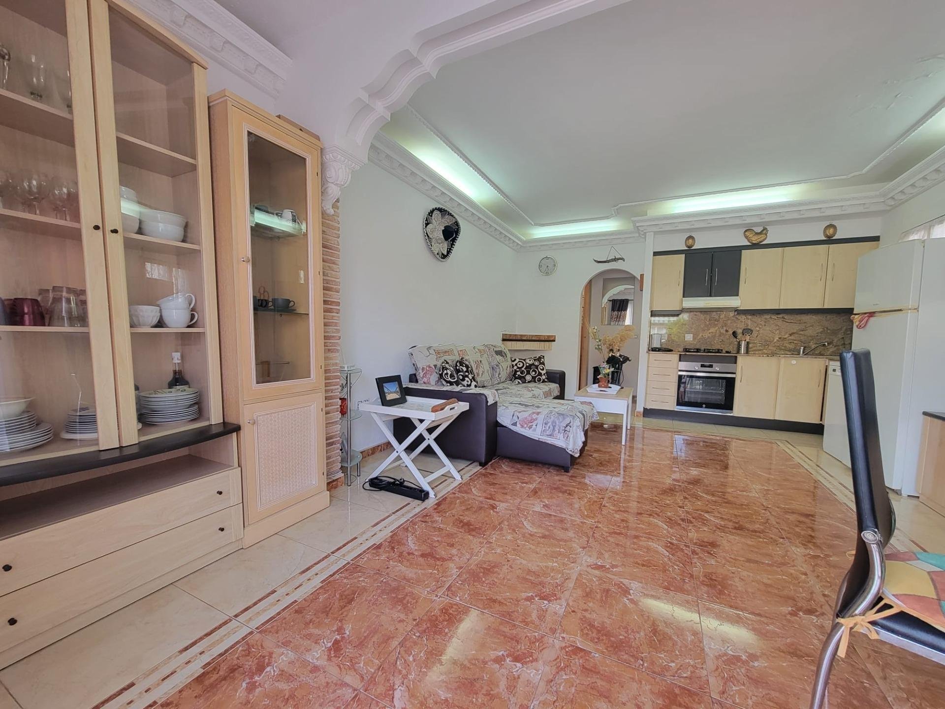 Сasa en Torrevieja, Alicante, España 1 dormitorio, 60 m2 No. 182956