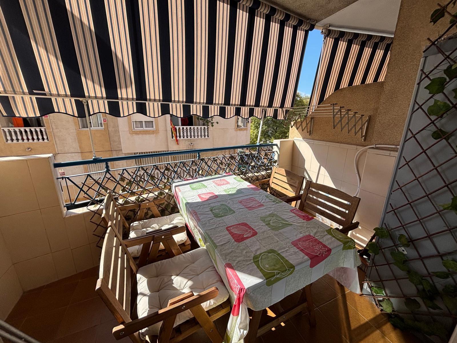 Appartamento a Torrevieja, Alicante, Spagna 78 mq. N° 182955