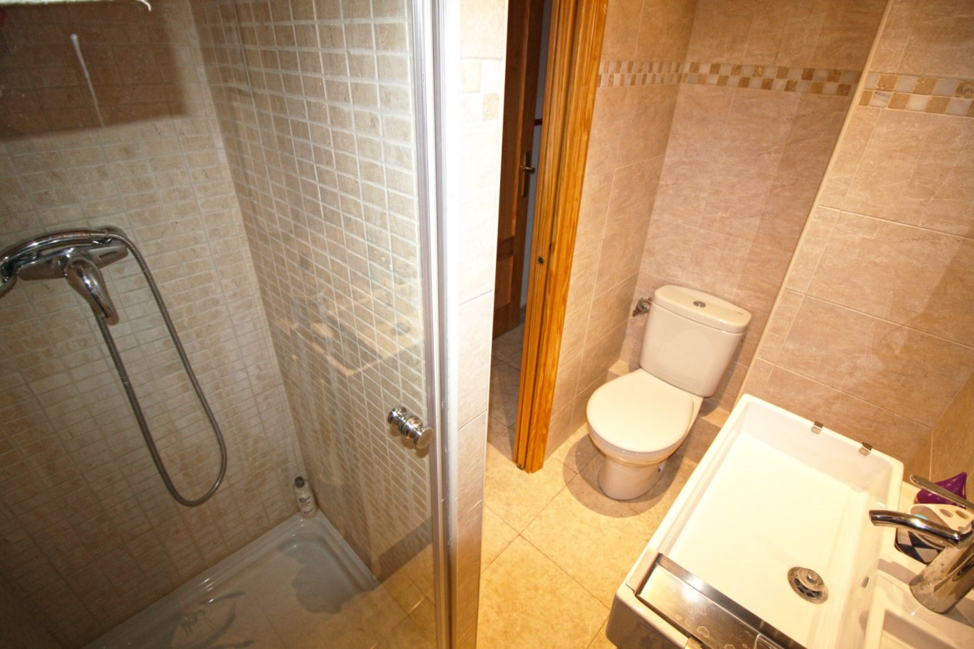 Apartment in Benidorm, Alicante, Spain 3 bedrooms,  No. 183548