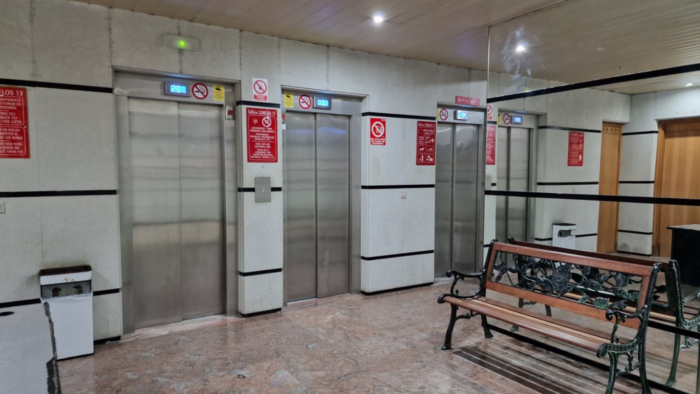 Apartamento en Benidorm, Alicante, España 2 dormitorios,  No. 183554