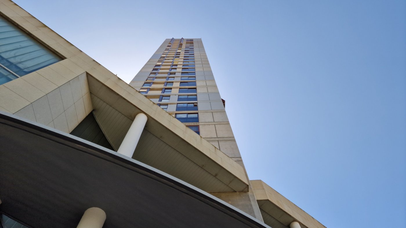 Apartamento en Benidorm, Alicante, España 2 dormitorios,  No. 183554