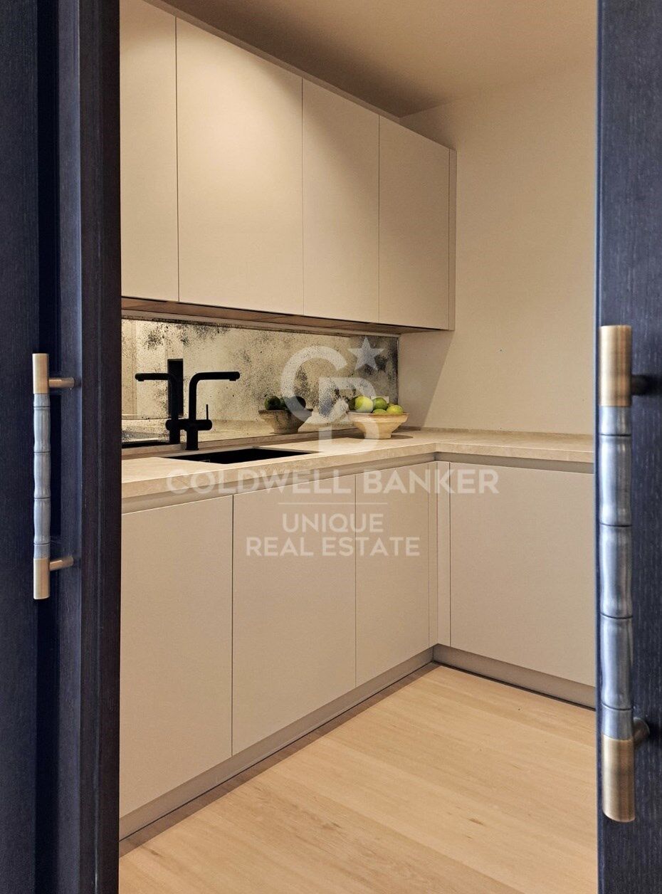 Dzīvoklis Madrid, Spānijā 4 istabas, 326 m2 Nr. 158506