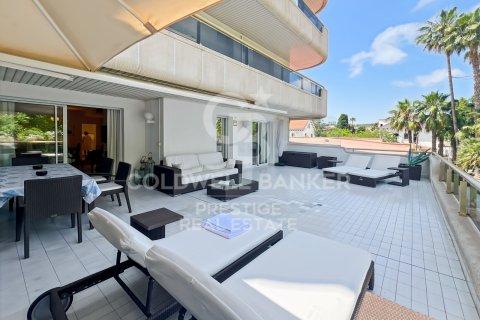 Apartment in Sitges, Barcelona, Spain 3 bedrooms, 130 sq.m. No. 158502