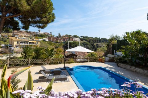 Villa in Arenys de Mar, Barcelona, Spain 7 bedrooms, 493 sq.m. No. 161425