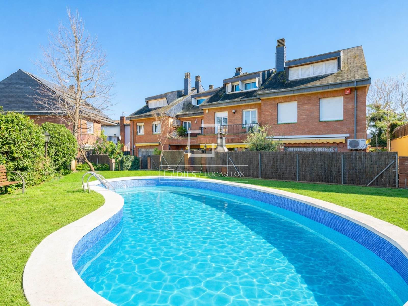 Villa a Sant Cugat Del Valles, Barcelona, Spagna 4 camere da letto, 280 mq. N° 161424