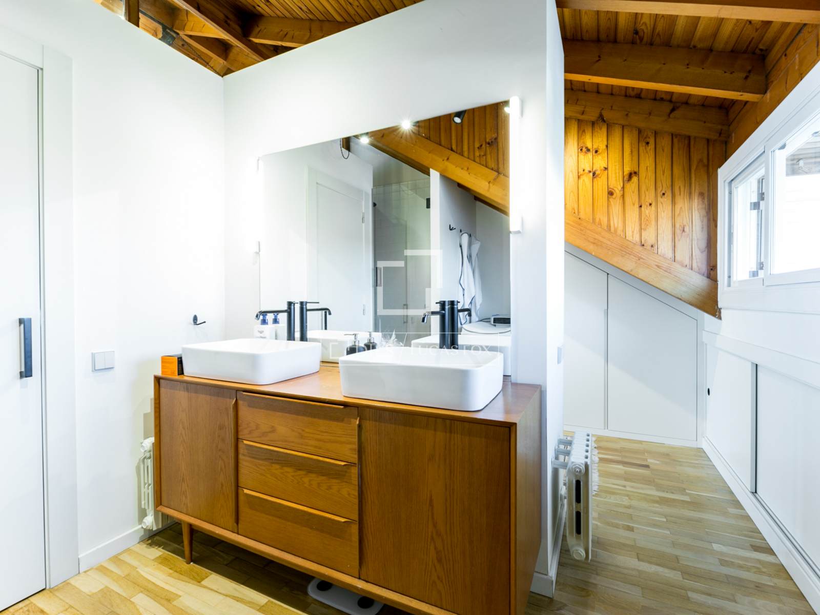 Villa a Sant Cugat Del Valles, Barcelona, Spagna 4 camere da letto, 280 mq. N° 161424
