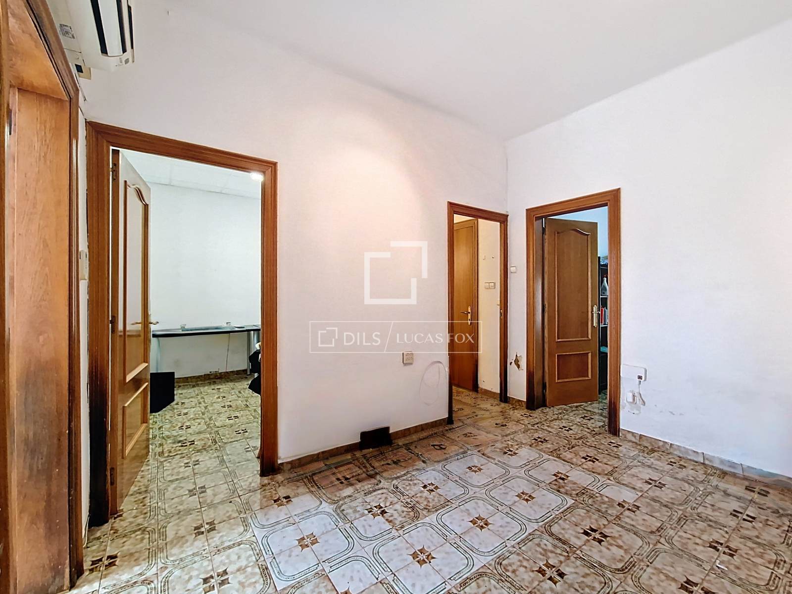 Villa a Vilanova i la Geltru, Barcelona, Spagna 4 camere da letto, 145 mq. N° 161420