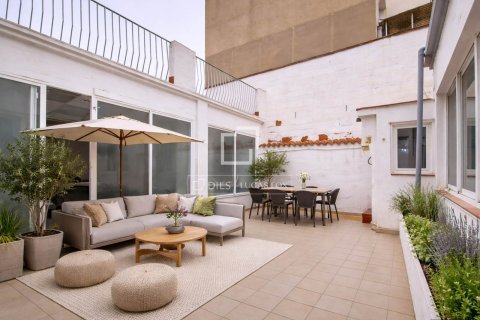 Villa a Vilanova i la Geltru, Barcelona, Spagna 4 camere da letto, 145 mq. N° 161420