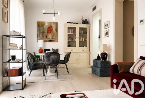 Apartamento en Madrid, España 2 dormitorios, 84 m2 No. 187866