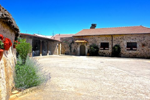 Cafe / restaurant in Astorga, Leon, Spain 1 bedroom, 284 sq.m. No. 185598