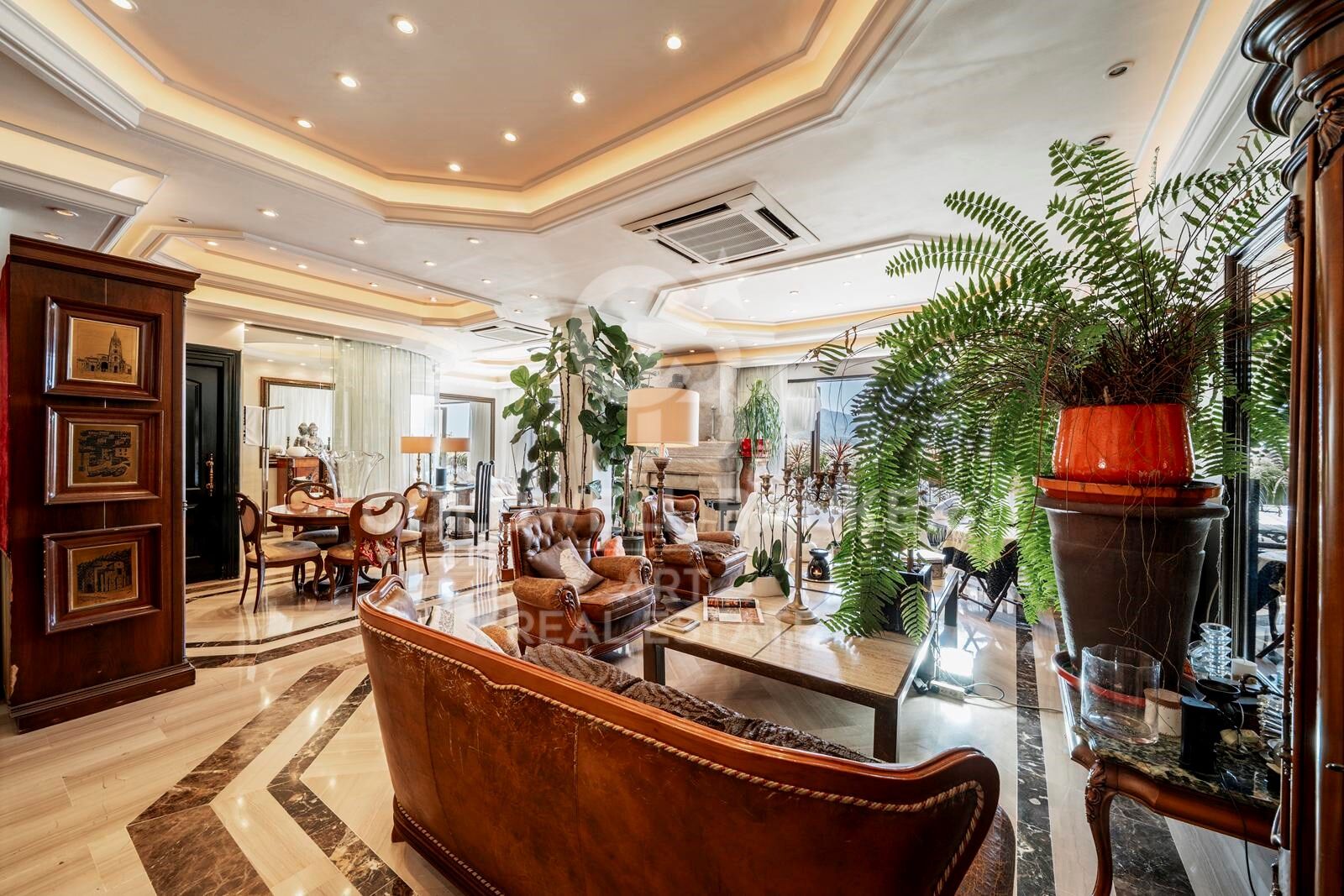 Duplex in Marbella, Malaga, Spain 3 bedrooms, 275 sq.m. No. 157866