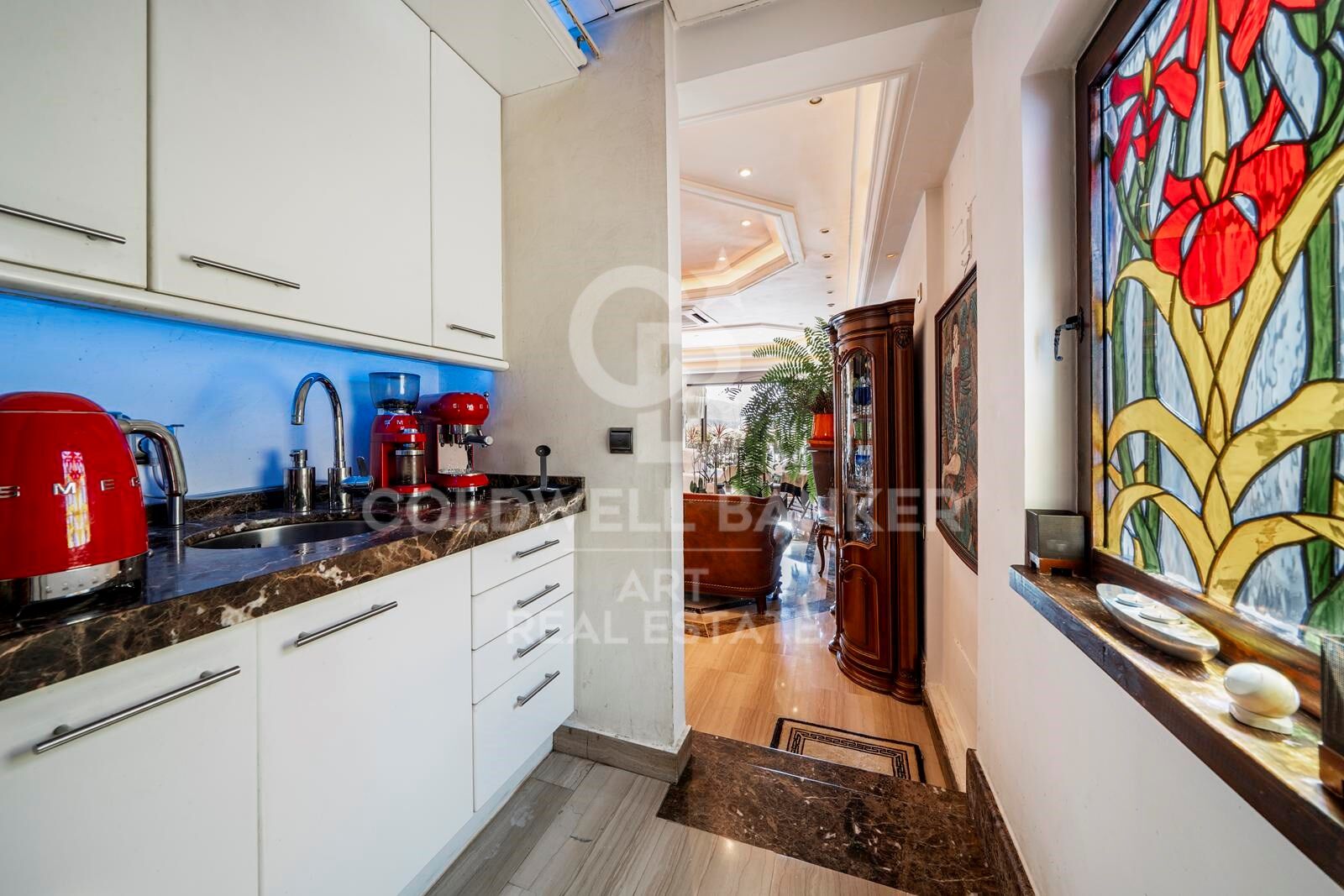 Duplex in Marbella, Malaga, Spain 3 bedrooms, 275 sq.m. No. 157866