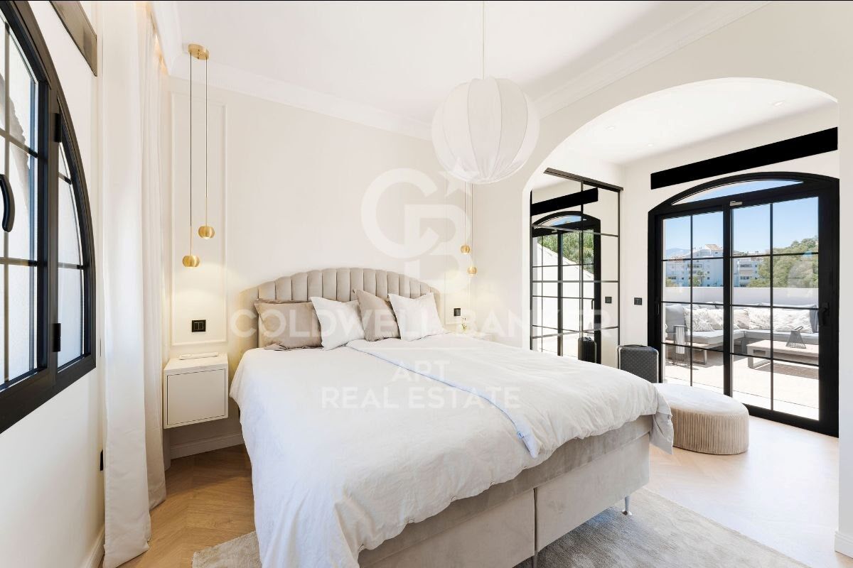 Villa in Estepona, Malaga, Spain 5 bedrooms, 365 sq.m. No. 157865