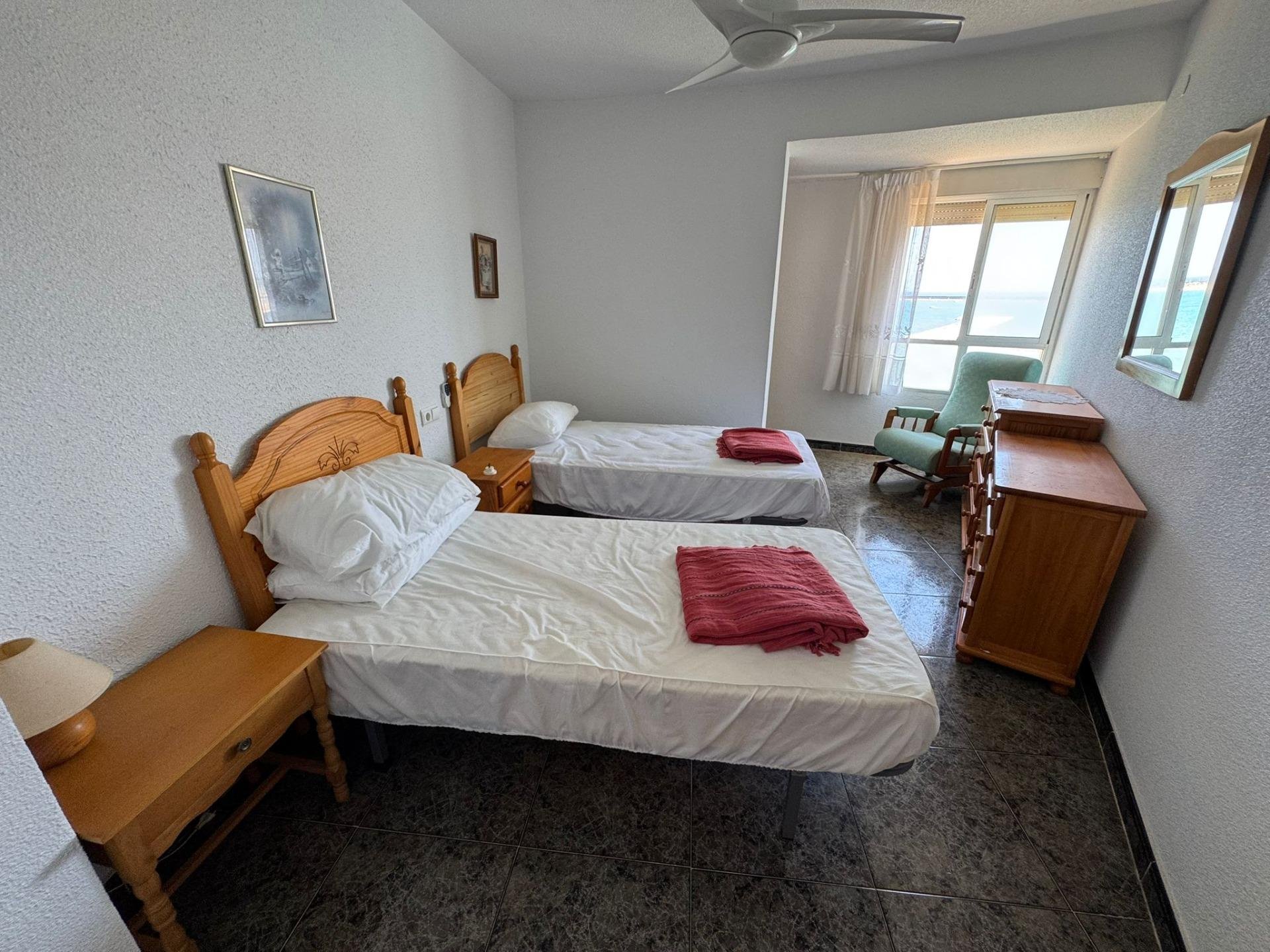 Appartamento a Torrevieja, Alicante, Spagna 3 camere da letto, 89 mq. N° 165650