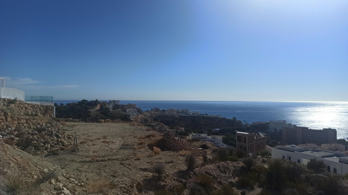 Villa a Villajoyosa, Alicante, Spagna 4 camere da letto, 351 mq. N° 165050