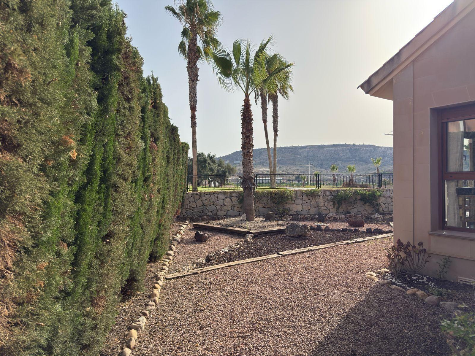 Villa a Algorfa, Alicante, Spagna 3 camere da letto, 140 mq. N° 151191