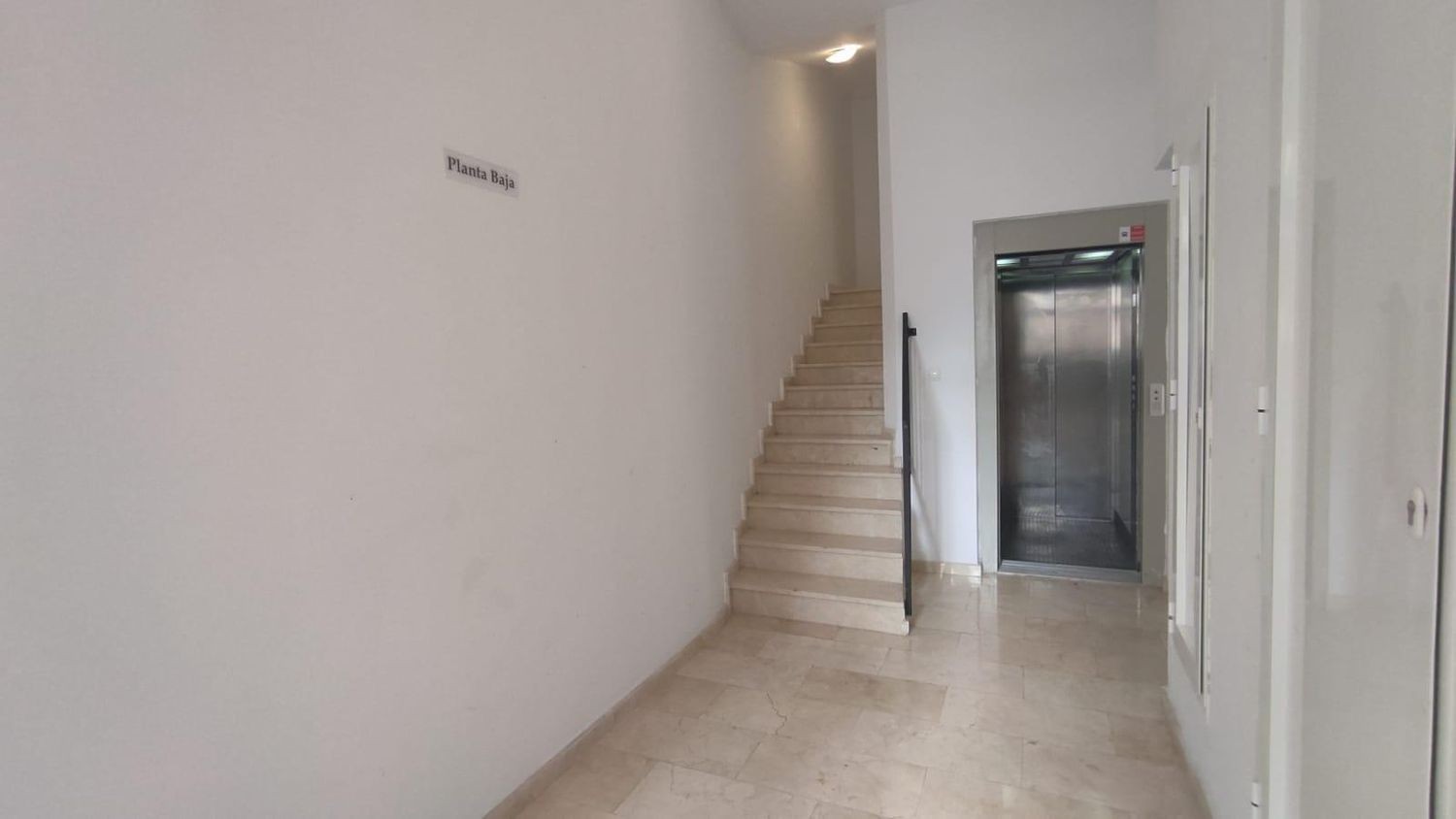 Appartamento a Alicante, Spagna 2 camere da letto, 77 mq. N° 181709