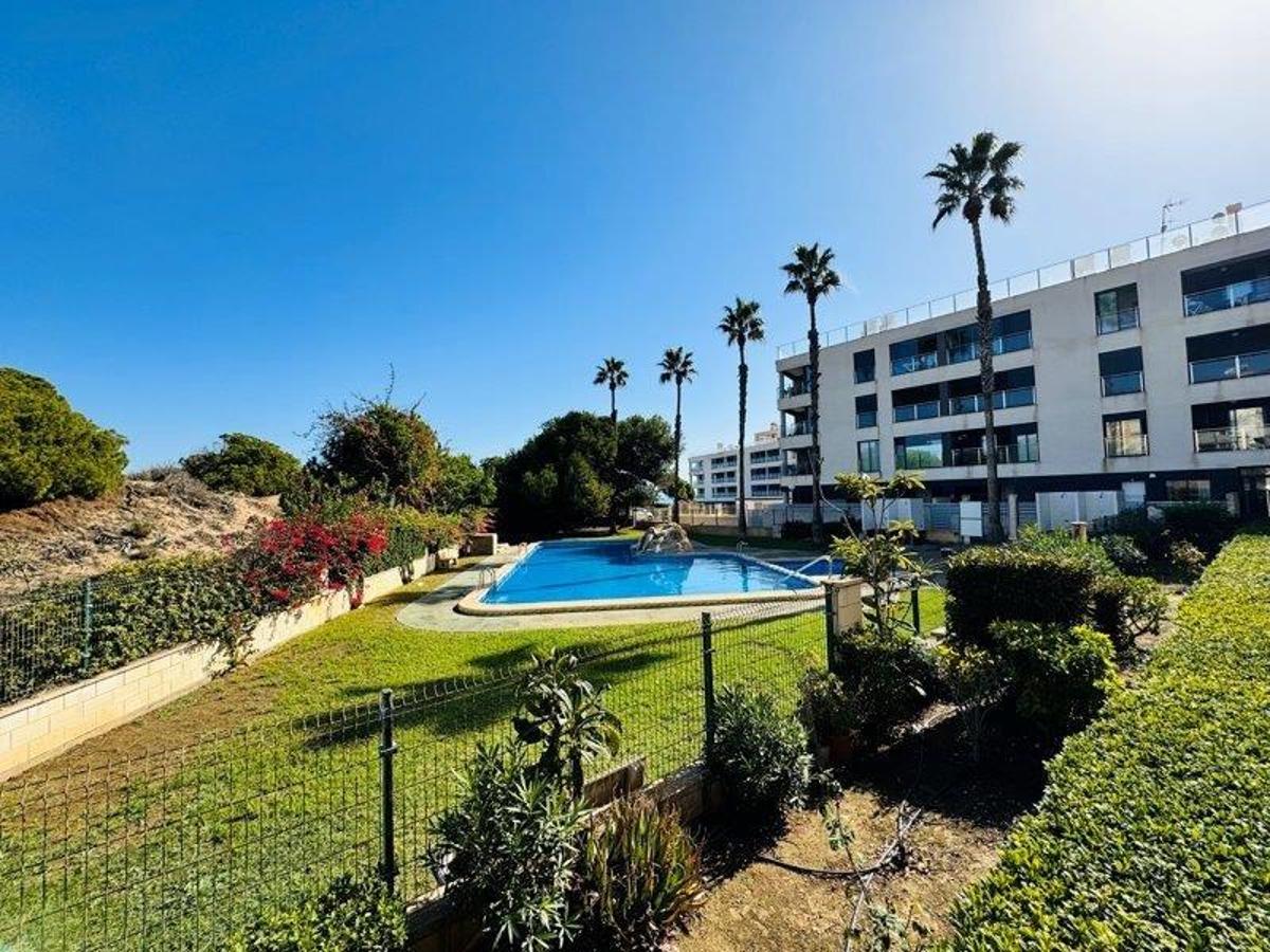 Lägenhet i Torrevieja, Alicante, Spanien 2 sovrum, 57 kvm. Nr. 183852