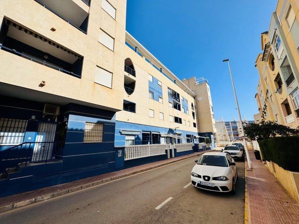 Lägenhet i Torrevieja, Alicante, Spanien 2 sovrum, 57 kvm. Nr. 183852
