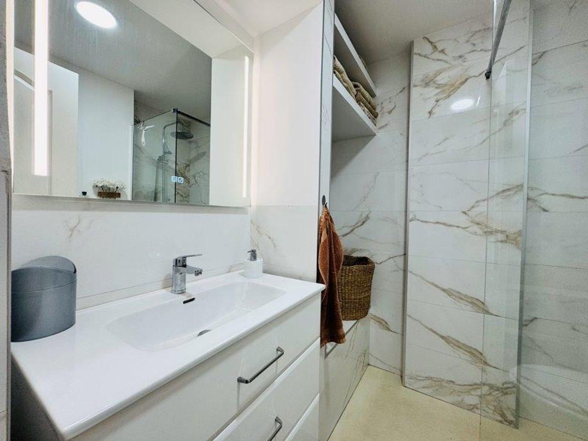 Lägenhet i Torrevieja, Alicante, Spanien 2 sovrum, 57 kvm. Nr. 183852