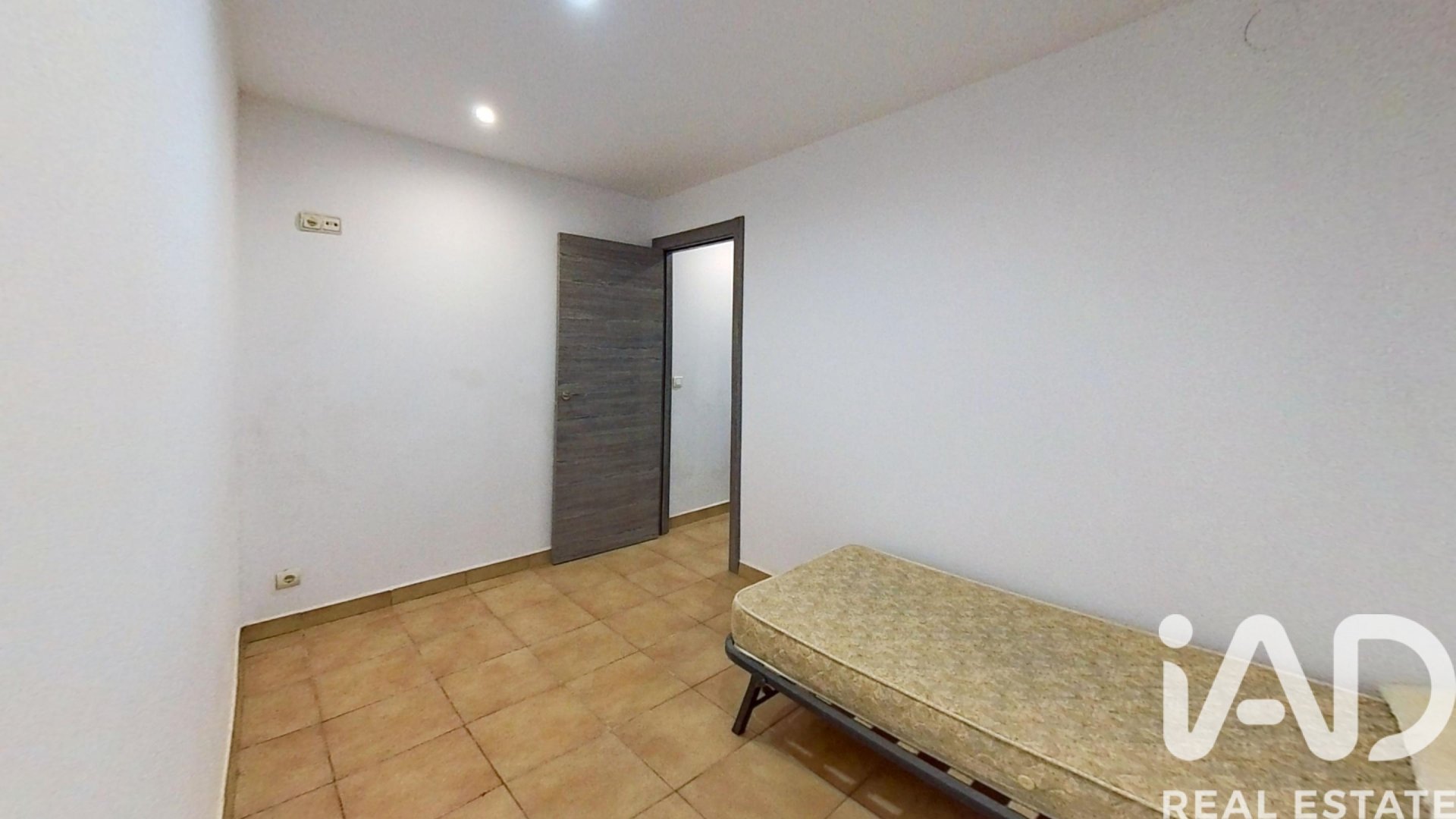 Villa i Alcala la Real, Jaen, Spanien 3 sovrum, 179 kvm. Nr. 184705